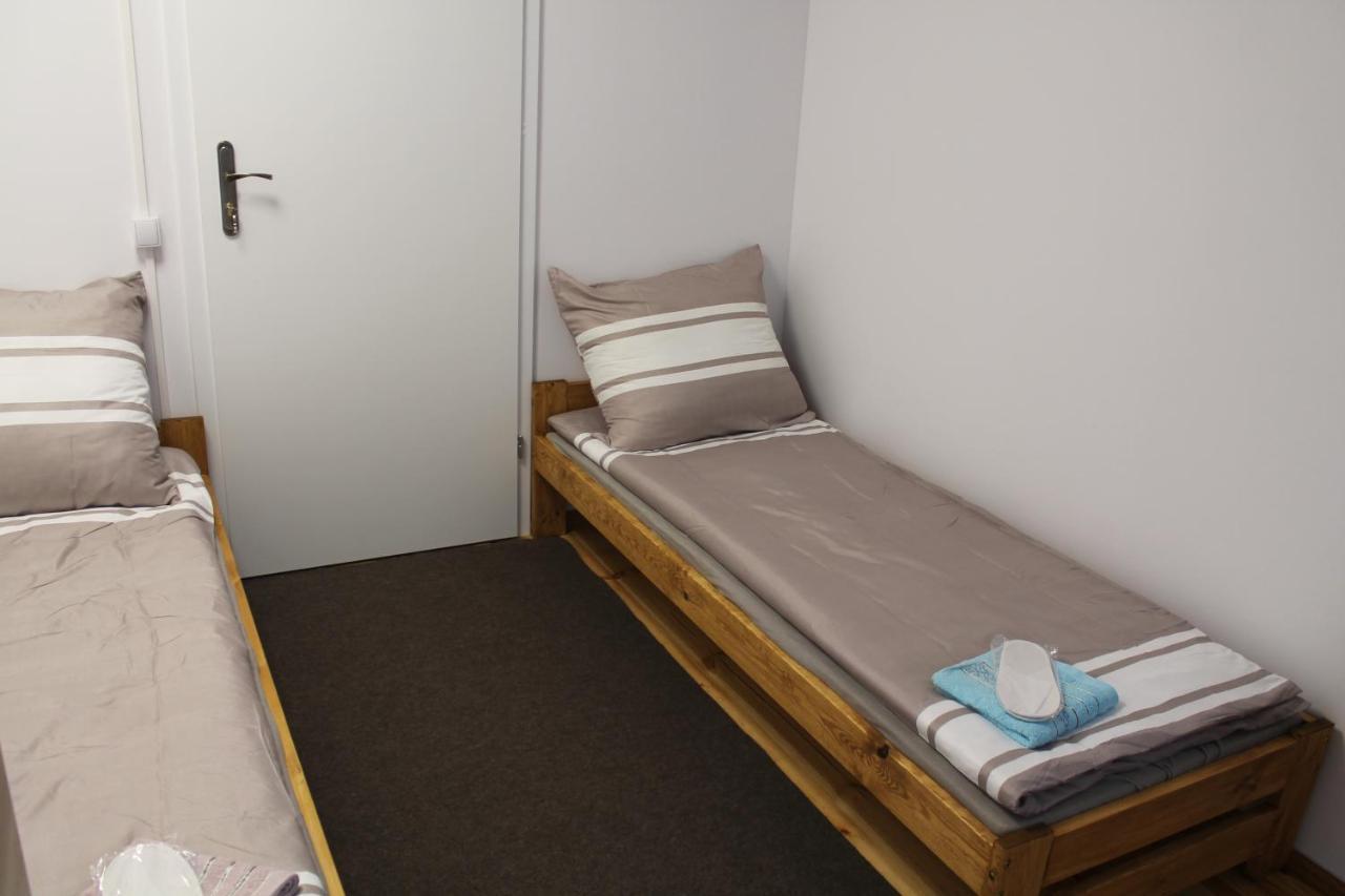 Saska Ochota Forest Guest House Warszawa Eksteriør billede