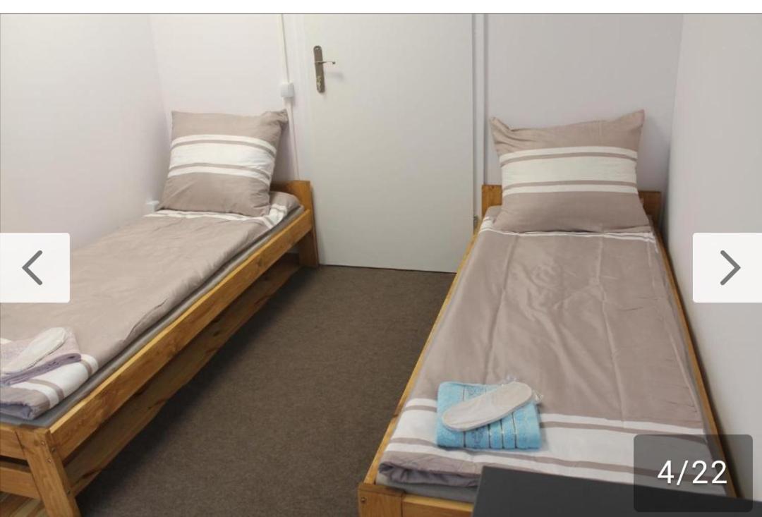 Saska Ochota Forest Guest House Warszawa Eksteriør billede